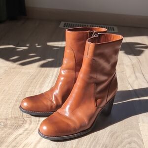 Liz Clairborne Orange Leather Heel Boots